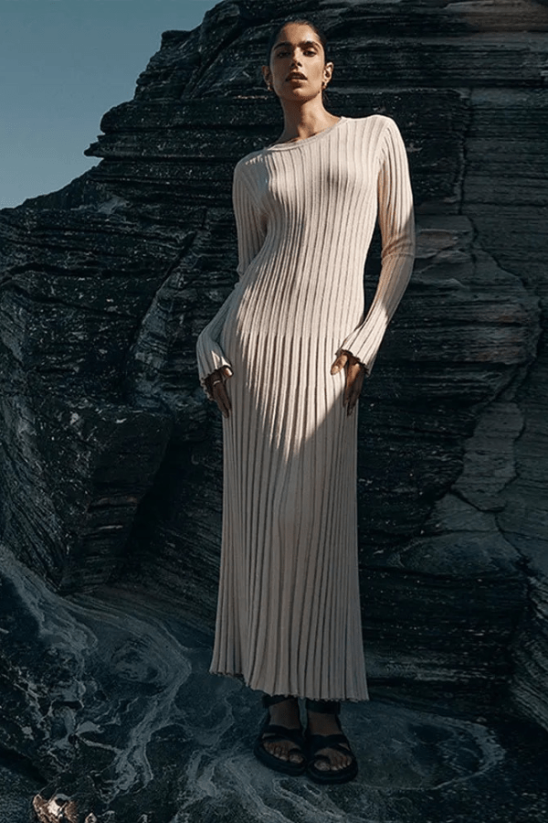 Madelief | Ruffle Hem Long Sleeve Knit Dress